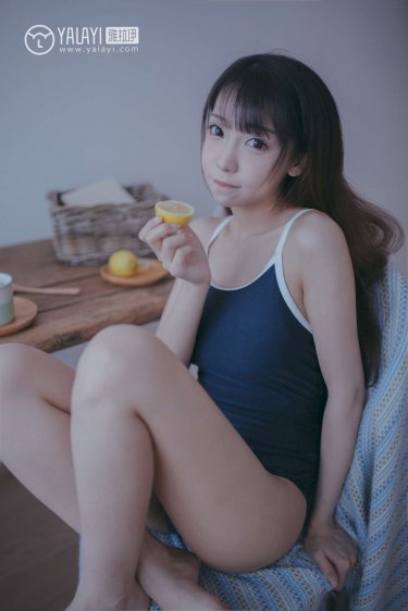 脱裤子打美女屁屁视频